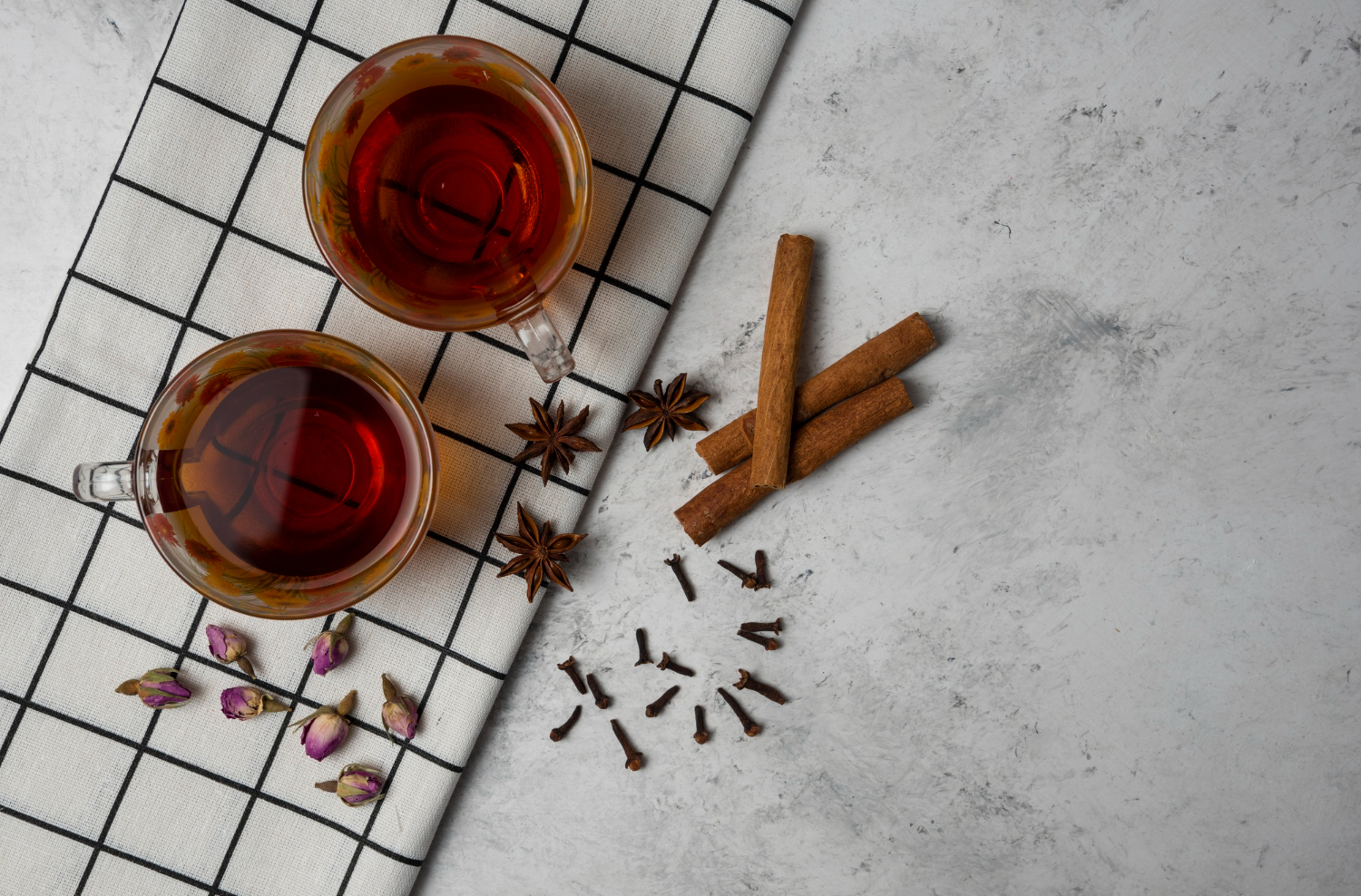 WEDANG REMPAH, SOLUSI ALAMI DAN KAYA MANFAAT