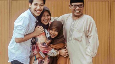 Ide Spesial untuk Hari Ayah Meski Tak Bersama 2025