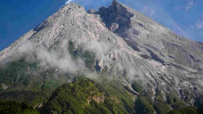 Misteri Dan Tanggung Jawab Mbah Maridjan Di Balik Letusan Gunung Merapi