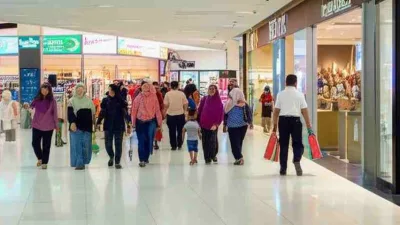 Rojali Di Mal Rombongan Jarang Beli Sebagai Fenomena Sosial