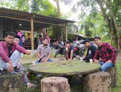 Sajadah Sahabat! Kisah Persahabatan Dua Anak Santri
