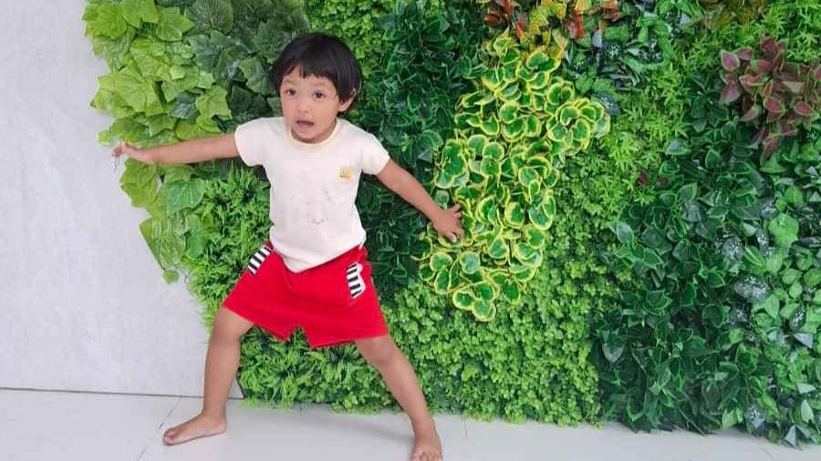 SARAH! SIKECIL CENTIL NAN CERIA PELIPUR HATI