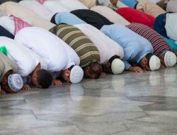 Panduan Lengkap Shalat Fardhu! Syarat, Rukun, Tata Caranya