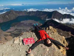 Gunung Rinjani! Pendakian Tersulit di Asia Tenggara Yang Menyimpan Keindahan Dan Bahaya