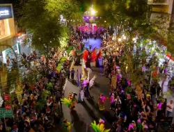 Jogja Fashion Carnaval 2025 Meriahkan Pawai Kemerdekaan di Malioboro