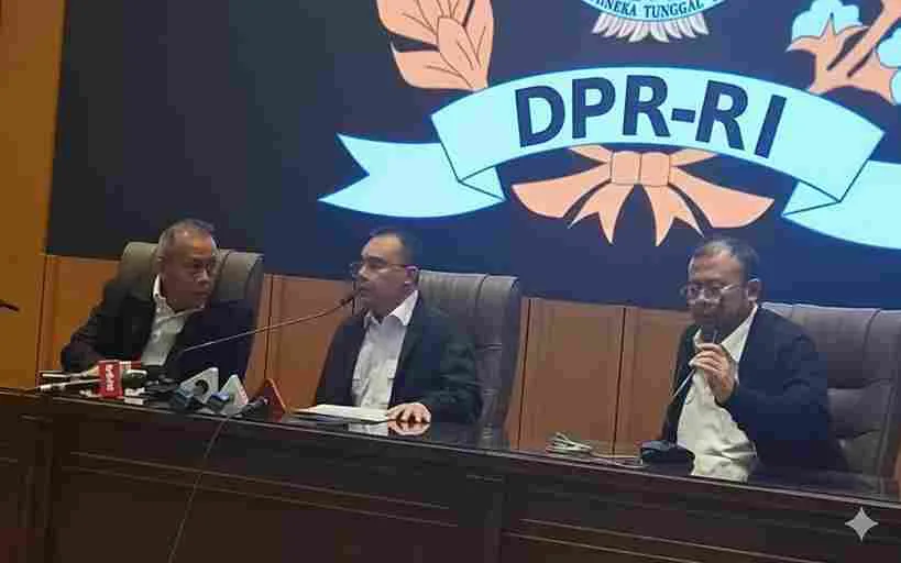 Pimpinan DPR RI menggelar konferensi pers menanggapi tuntutan 17+8 dengan keputusan pemangkasan tunjangan dan fasilitas anggota dewan.