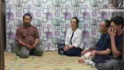 Dua putri Sultan Yogyakarta melayat ke rumah duka mahasiswa Amikom Yogyakarta, Reza Sendi Pratama, di Sleman.