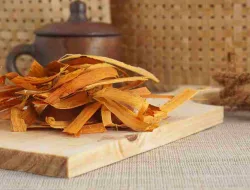 Manfaat Kayu Secang: Herbal Alami Penjaga Kesehatan Tubuh