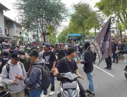 Massa Demo Di DPRD DIY Dan Bundaran UGM Bubarkan Diri Setelah Bertemu Pimpinan Dewan