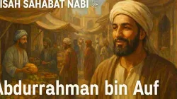 Lukisan suasana pasar Arab kuno dengan Abdurrahman bin Auf, sahabat Nabi ﷺ, berdiri tersenyum di tengah para pedagang.