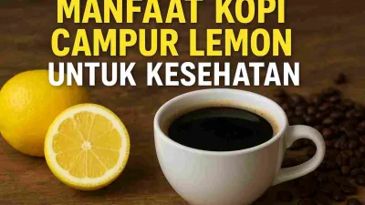 Secangkir kopi hitam dengan potongan lemon segar di atas meja kayu, dilengkapi tulisan “Manfaat Kopi Campur Lemon untuk Kesehatan”.